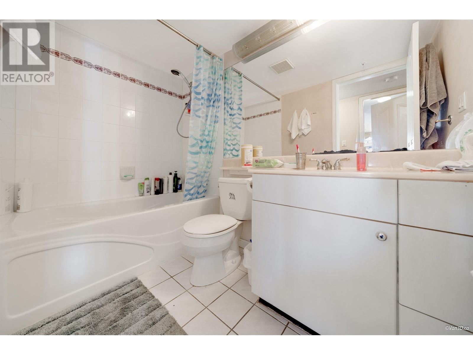 Listing Picture 13 of 26 : 1603 8238 SABA ROAD, Richmond / 烈治文 - 魯藝地產 Yvonne Lu Group - MLS Medallion Club Member