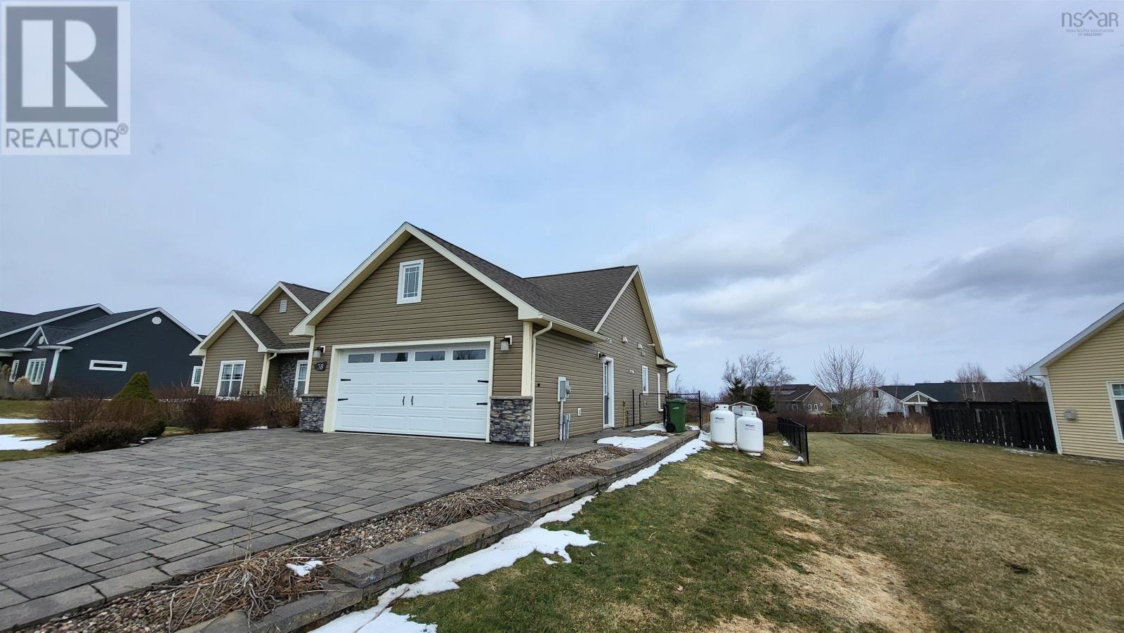 38 Deer Haven Drive, Kentville, Nova Scotia  B4N 0C1 - Photo 2 - 202502932