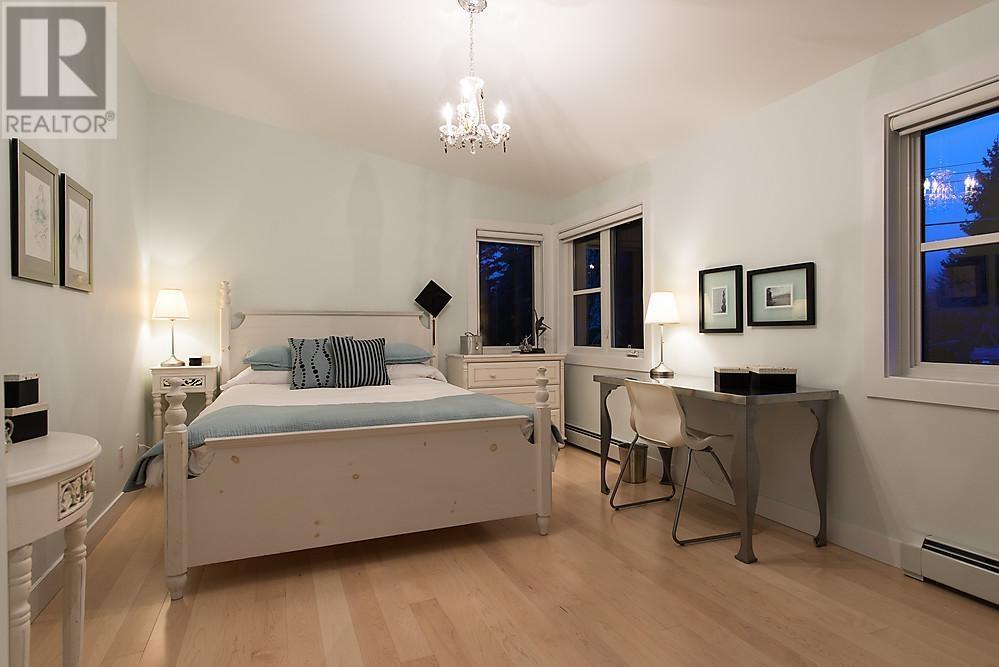 4146 Burkehill Road, West Vancouver, British Columbia  V7V 3M5 - Photo 18 - R2967202