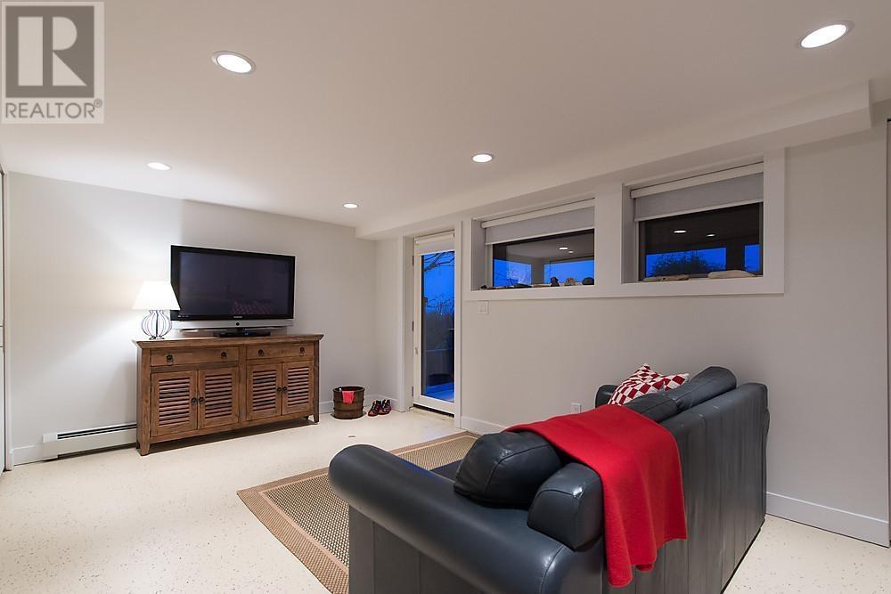 4146 Burkehill Road, West Vancouver, British Columbia  V7V 3M5 - Photo 19 - R2967202
