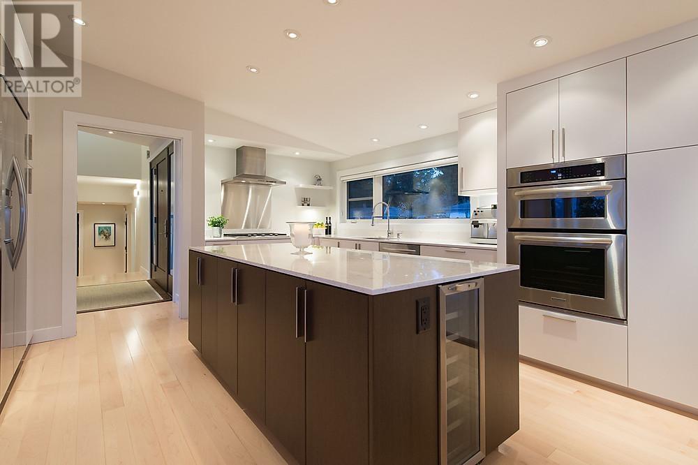 4146 Burkehill Road, West Vancouver, British Columbia  V7V 3M5 - Photo 6 - R2967202