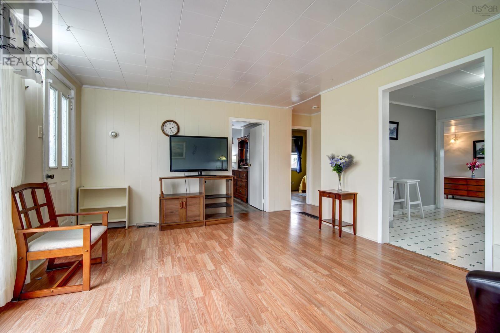 35 Pettipas Road, Terence Bay, Nova Scotia  B3T 1Y4 - Photo 29 - 202503011