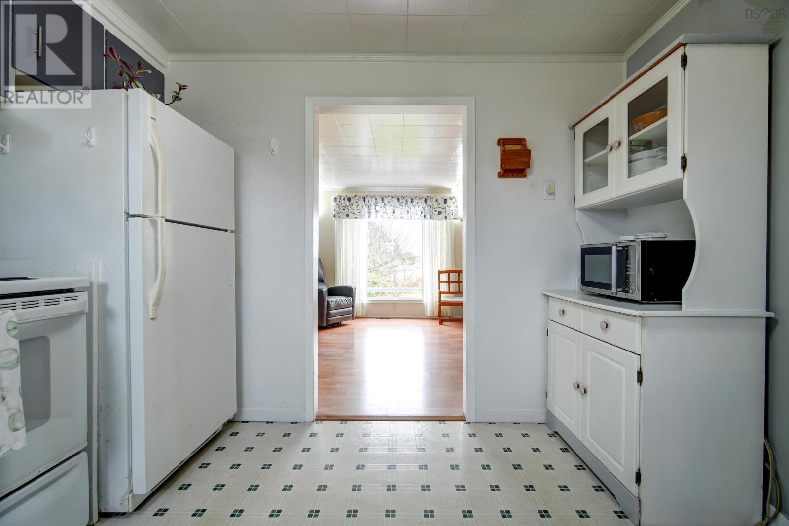 35 Pettipas Road, Terence Bay, Nova Scotia  B3T 1Y4 - Photo 34 - 202503011