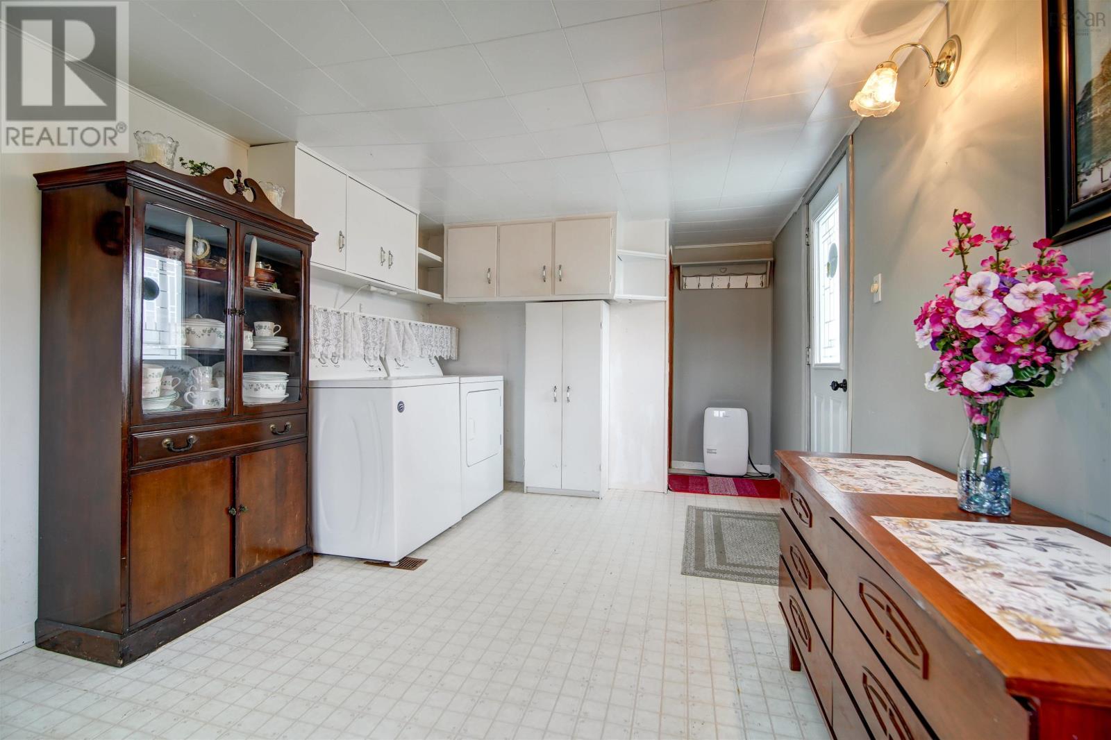 35 Pettipas Road, Terence Bay, Nova Scotia  B3T 1Y4 - Photo 39 - 202503011