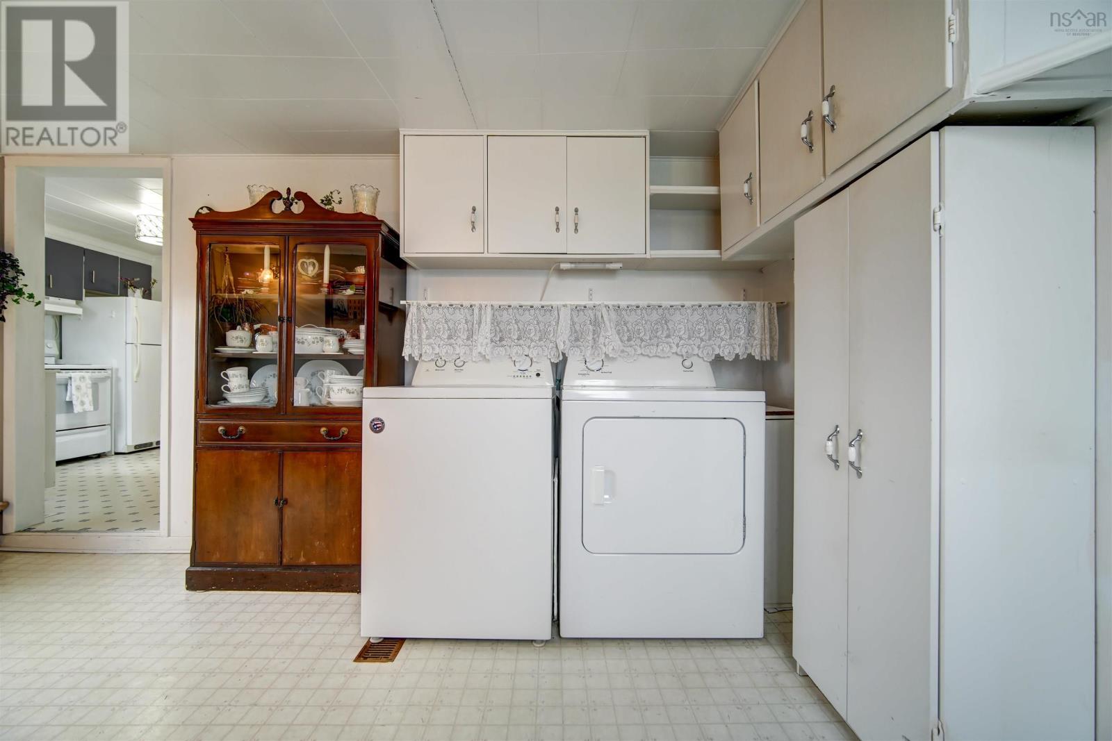 35 Pettipas Road, Terence Bay, Nova Scotia  B3T 1Y4 - Photo 40 - 202503011