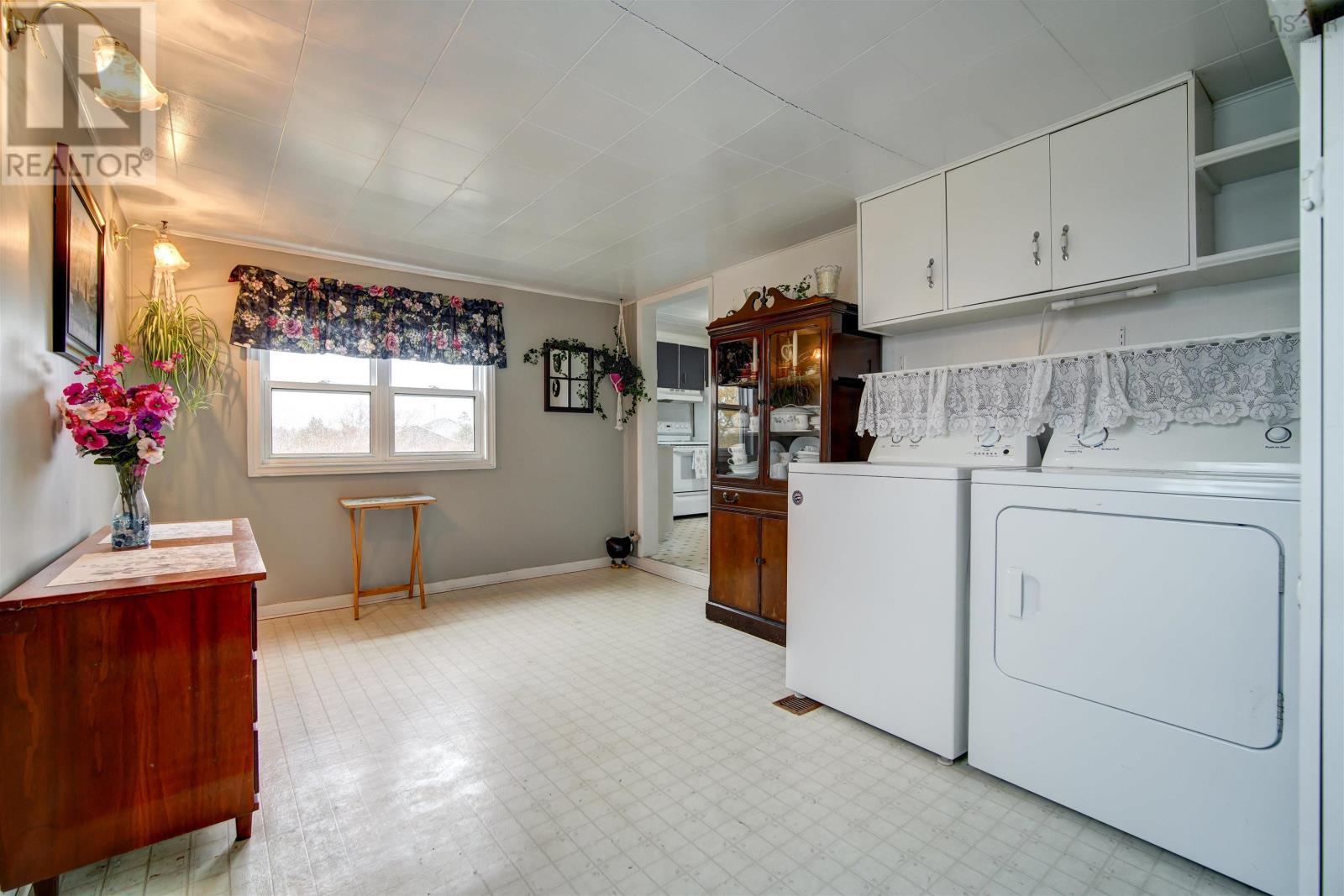 35 Pettipas Road, Terence Bay, Nova Scotia  B3T 1Y4 - Photo 41 - 202503011