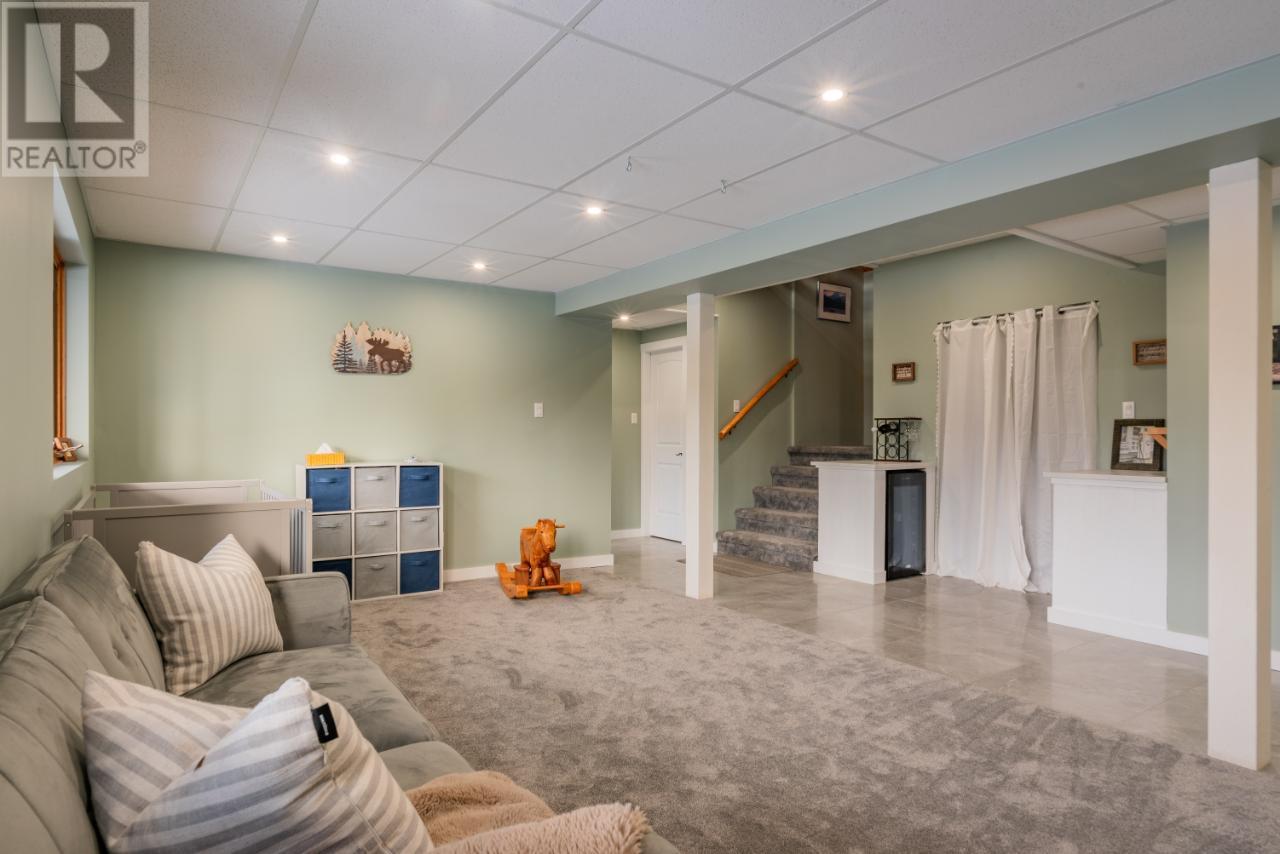 Property at 1856 GREEN Road image 3