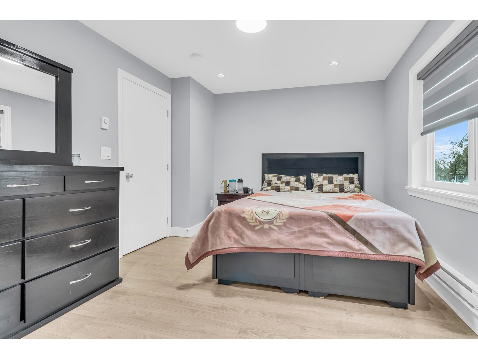 9137 Malcolm Place, Surrey, British Columbia  V3V 6G1 - Photo 4 - R2966399