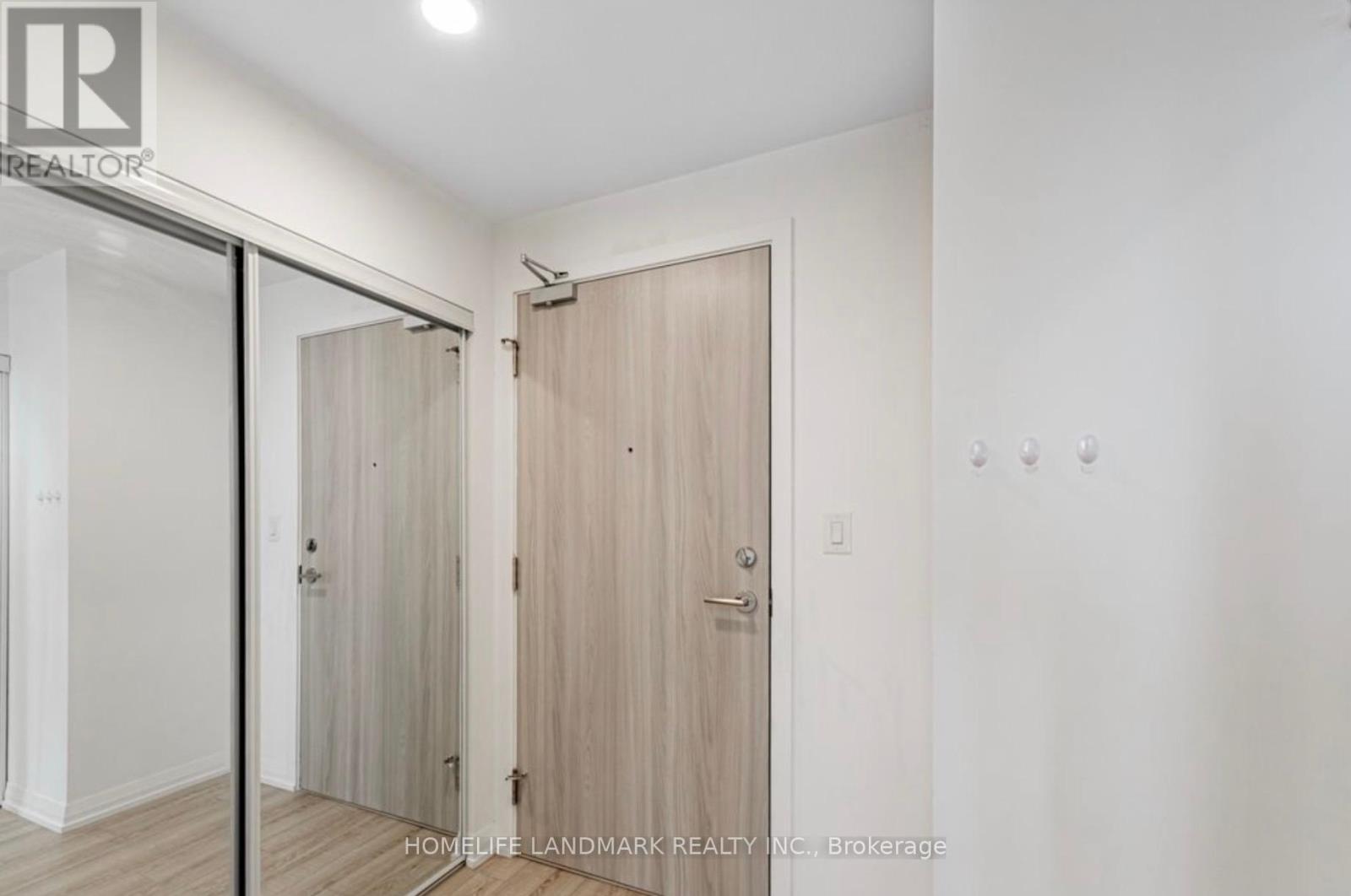616 - 75 Canterbury Place, Toronto, Ontario  M2N 0L2 - Photo 5 - C11974988