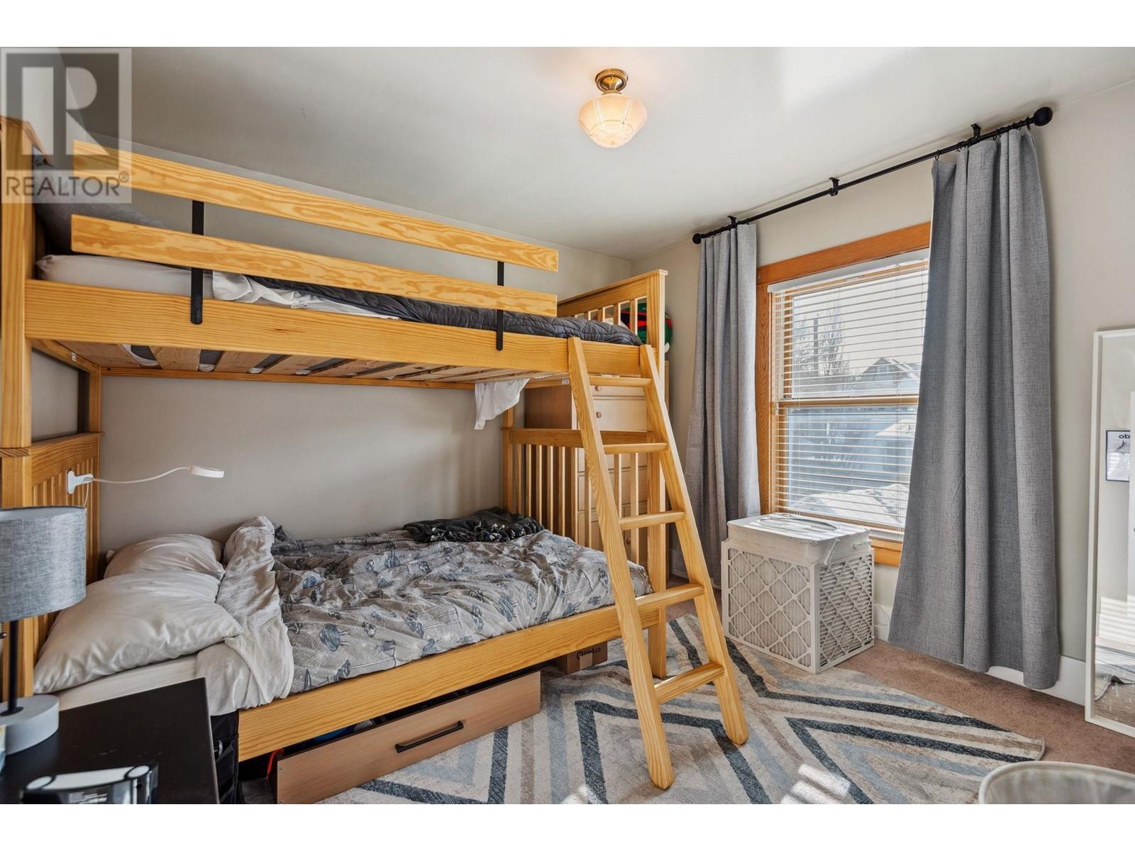 Listing Picture 22 of 40 : 628 W 22ND AVENUE, Vancouver / 溫哥華 - 魯藝地產 Yvonne Lu Group - MLS Medallion Club Member