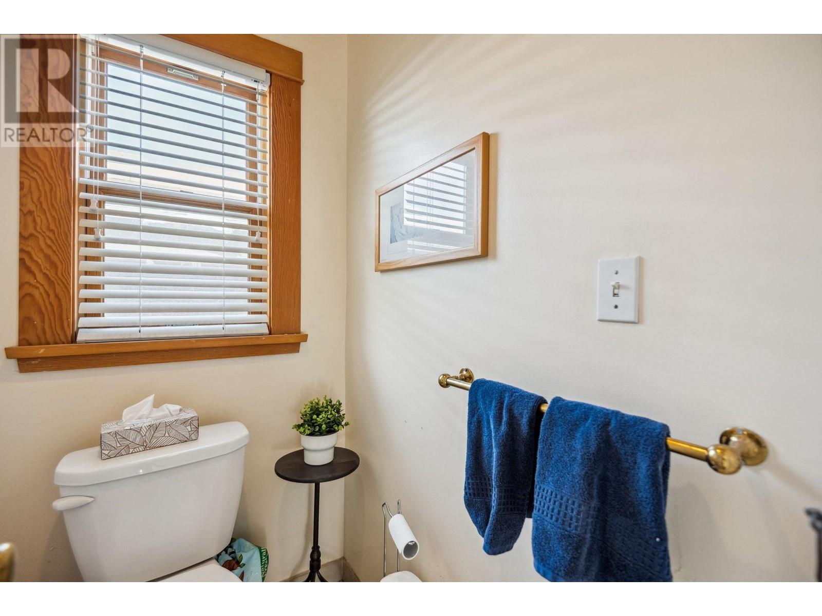 Listing Picture 25 of 40 : 628 W 22ND AVENUE, Vancouver / 溫哥華 - 魯藝地產 Yvonne Lu Group - MLS Medallion Club Member