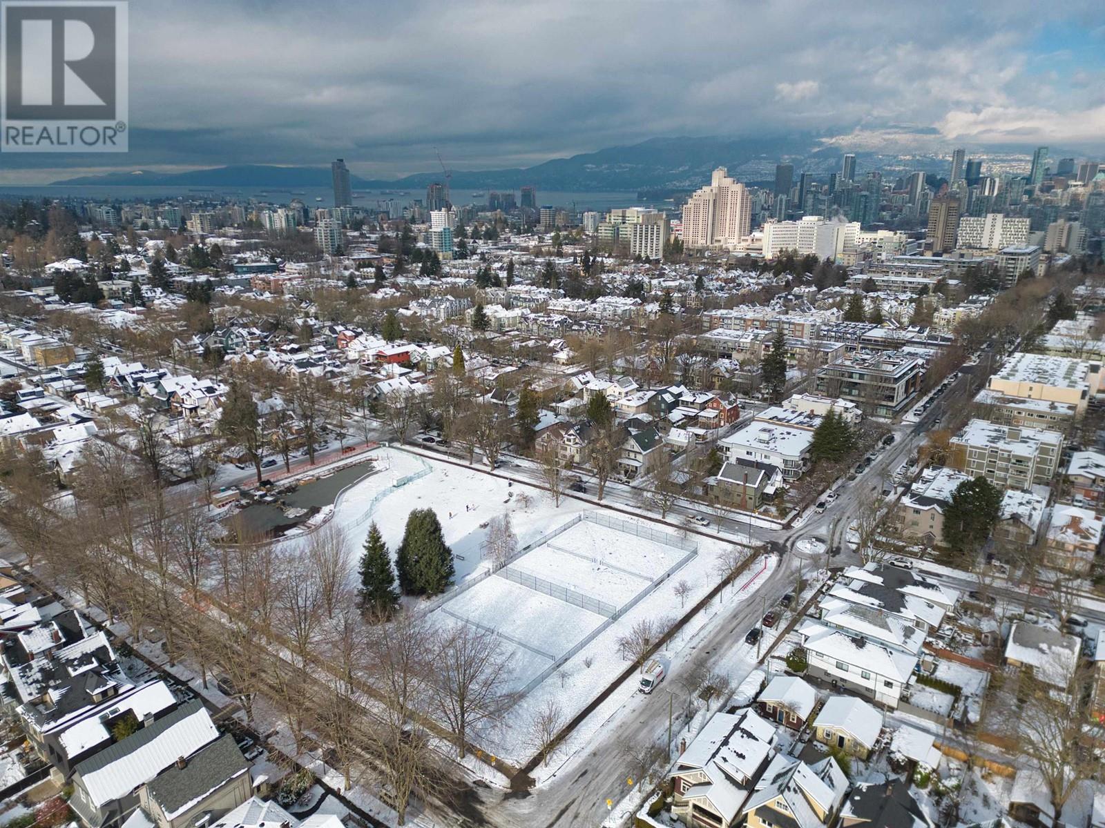 Listing Picture 35 of 40 : 628 W 22ND AVENUE, Vancouver / 溫哥華 - 魯藝地產 Yvonne Lu Group - MLS Medallion Club Member