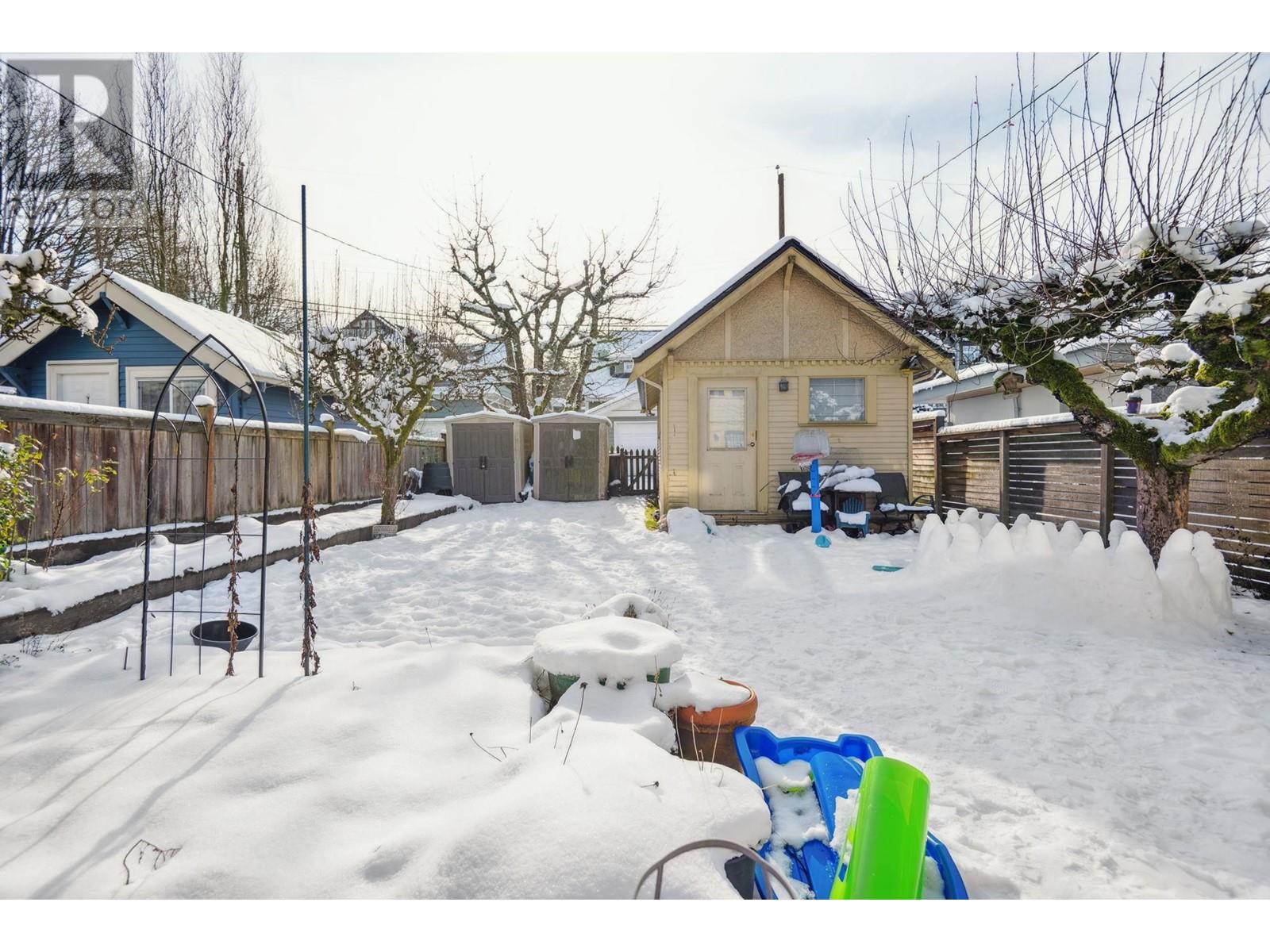 Listing Picture 28 of 40 : 628 W 22ND AVENUE, Vancouver / 溫哥華 - 魯藝地產 Yvonne Lu Group - MLS Medallion Club Member