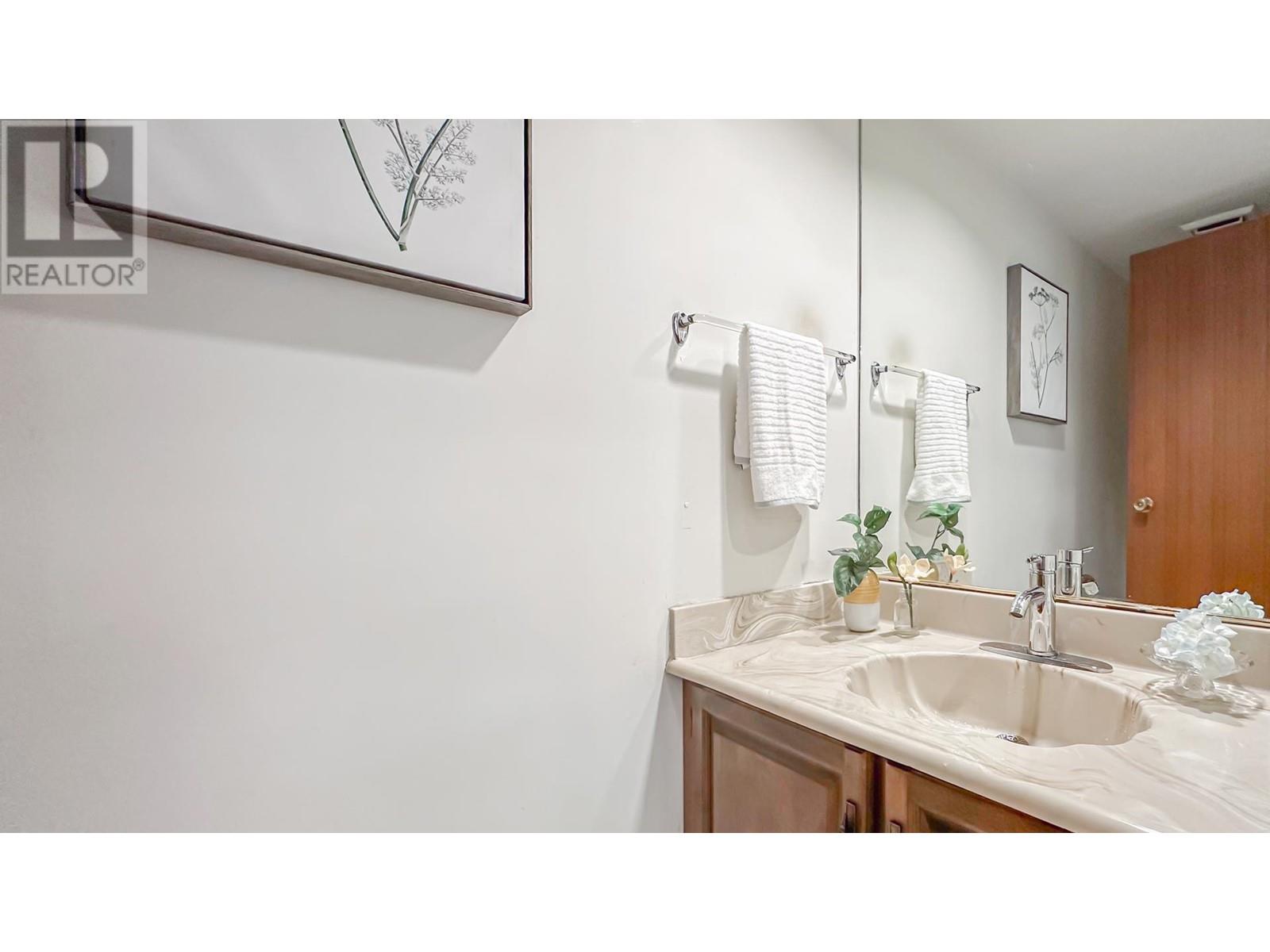 Listing Picture 21 of 39 : 4911 GROAT AVENUE, Richmond / 烈治文 - 魯藝地產 Yvonne Lu Group - MLS Medallion Club Member