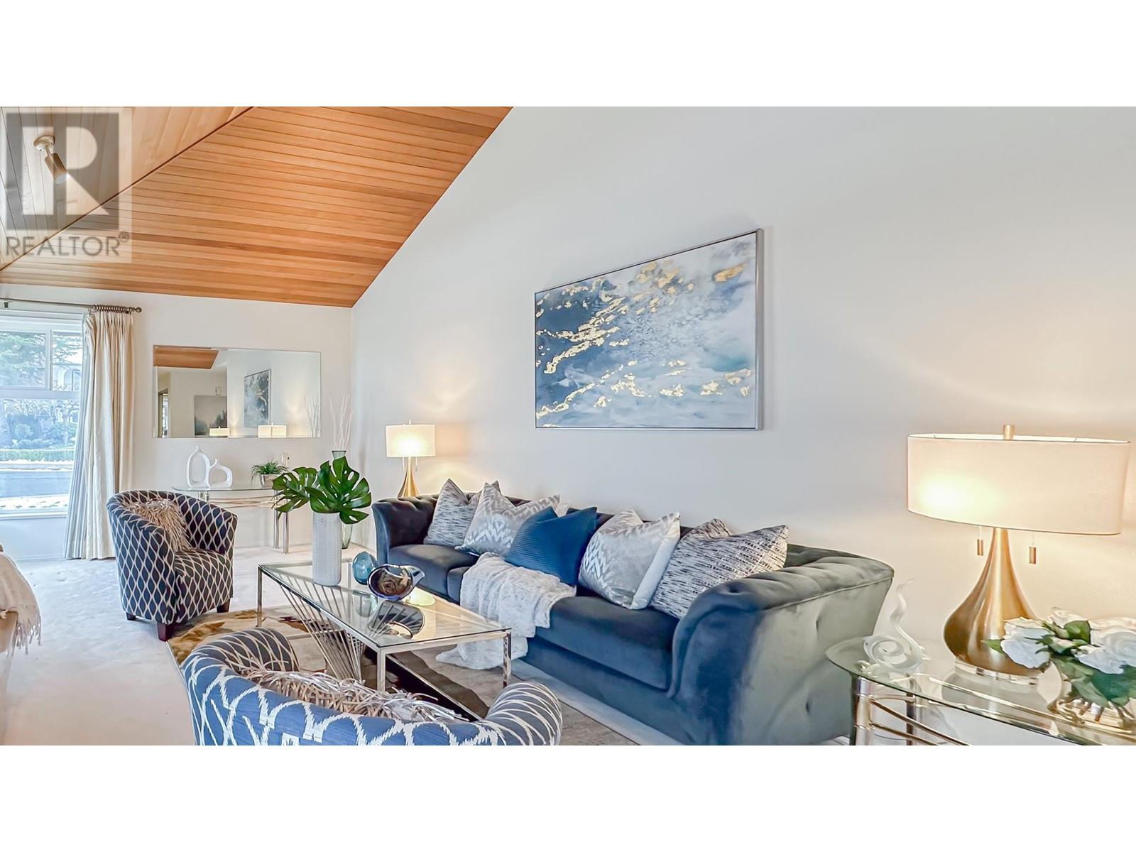 Listing Picture 6 of 39 : 4911 GROAT AVENUE, Richmond / 烈治文 - 魯藝地產 Yvonne Lu Group - MLS Medallion Club Member