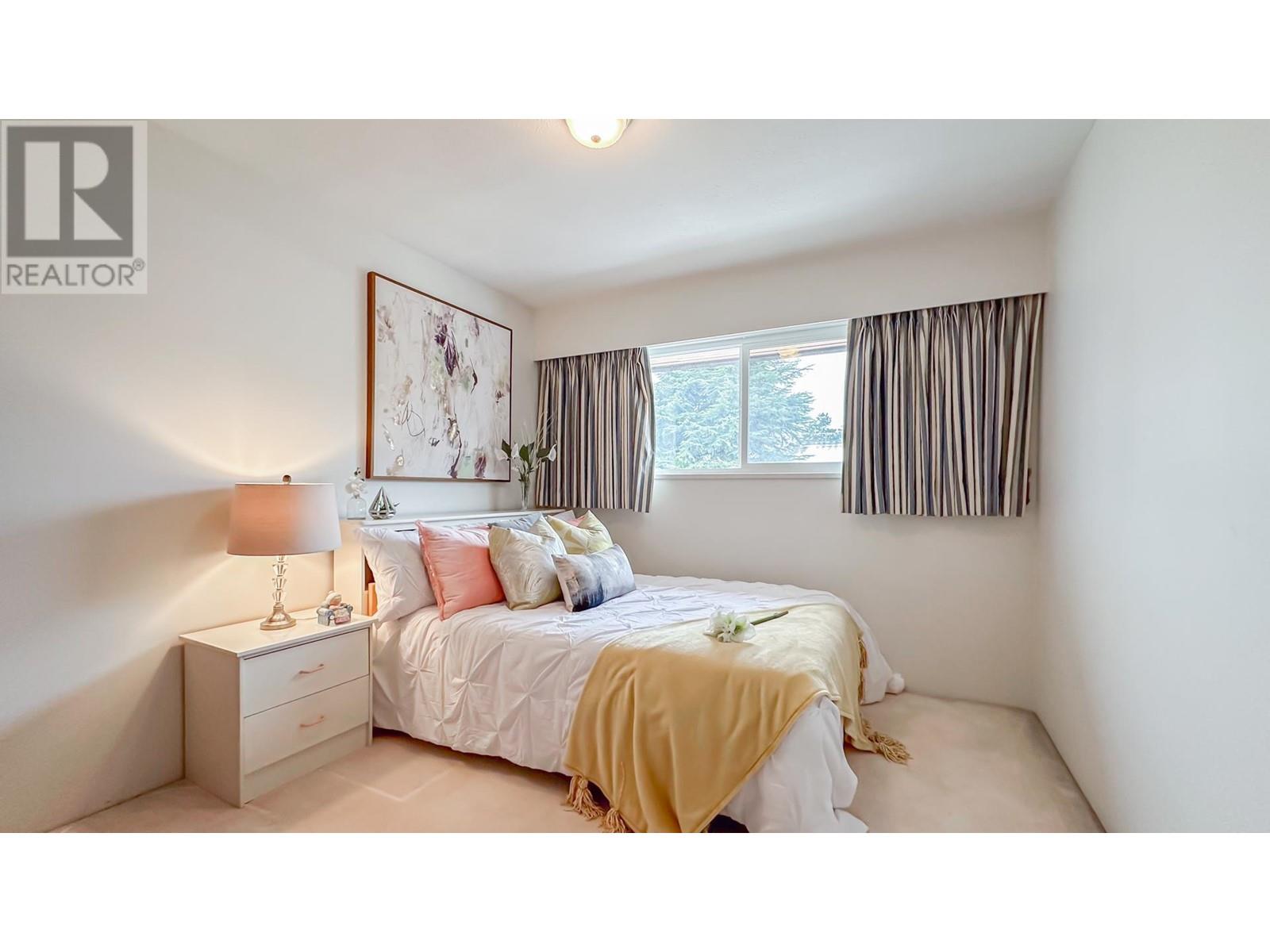 Listing Picture 32 of 39 : 4911 GROAT AVENUE, Richmond / 烈治文 - 魯藝地產 Yvonne Lu Group - MLS Medallion Club Member