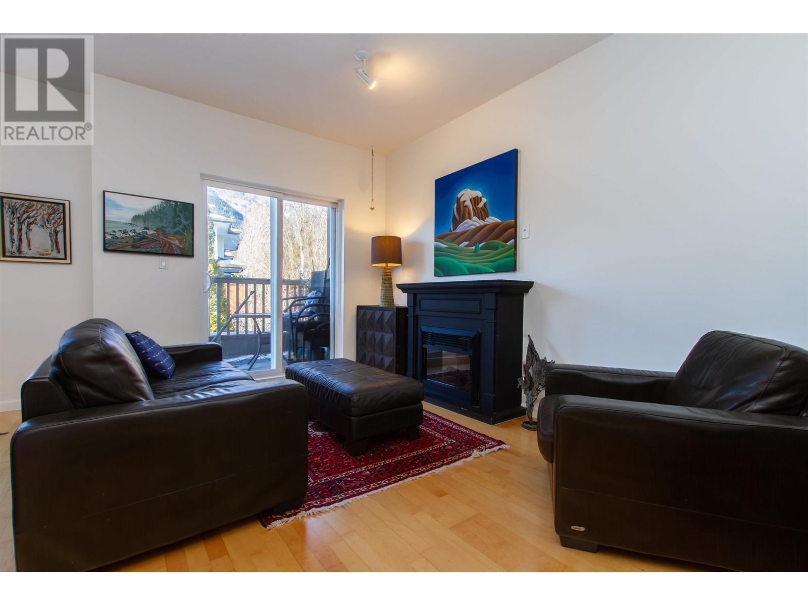 24 40632 GOVERNMENT ROAD