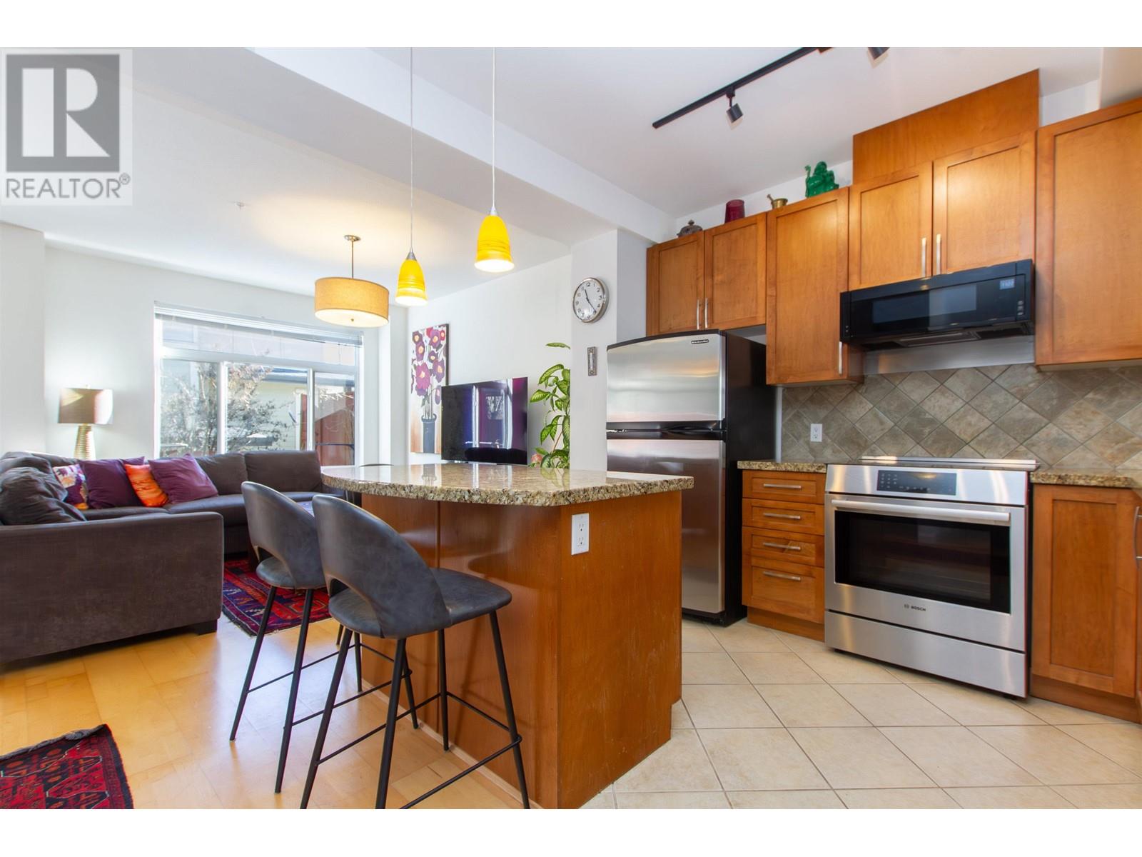 24 40632 GOVERNMENT ROAD