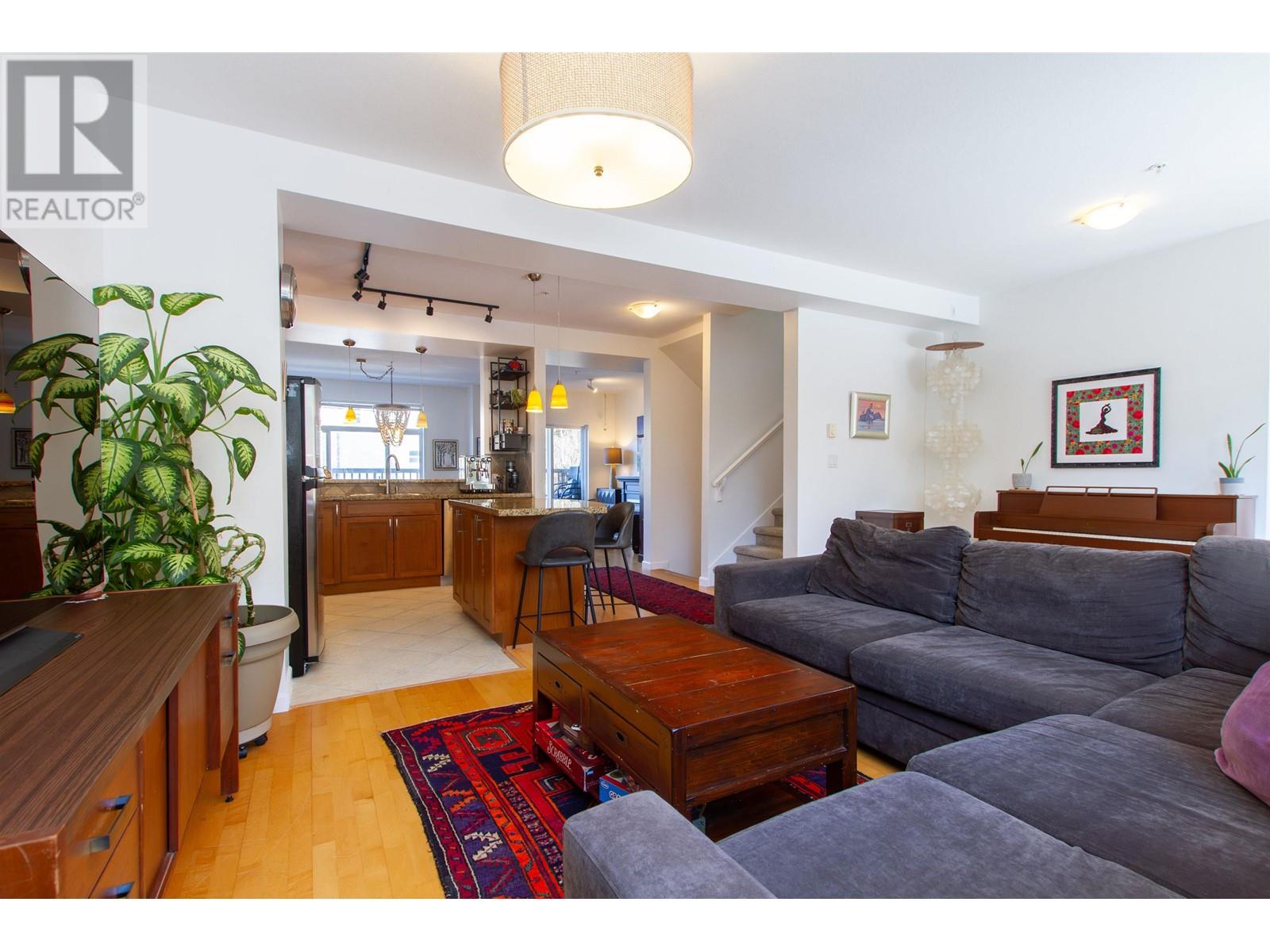 24 40632 GOVERNMENT ROAD