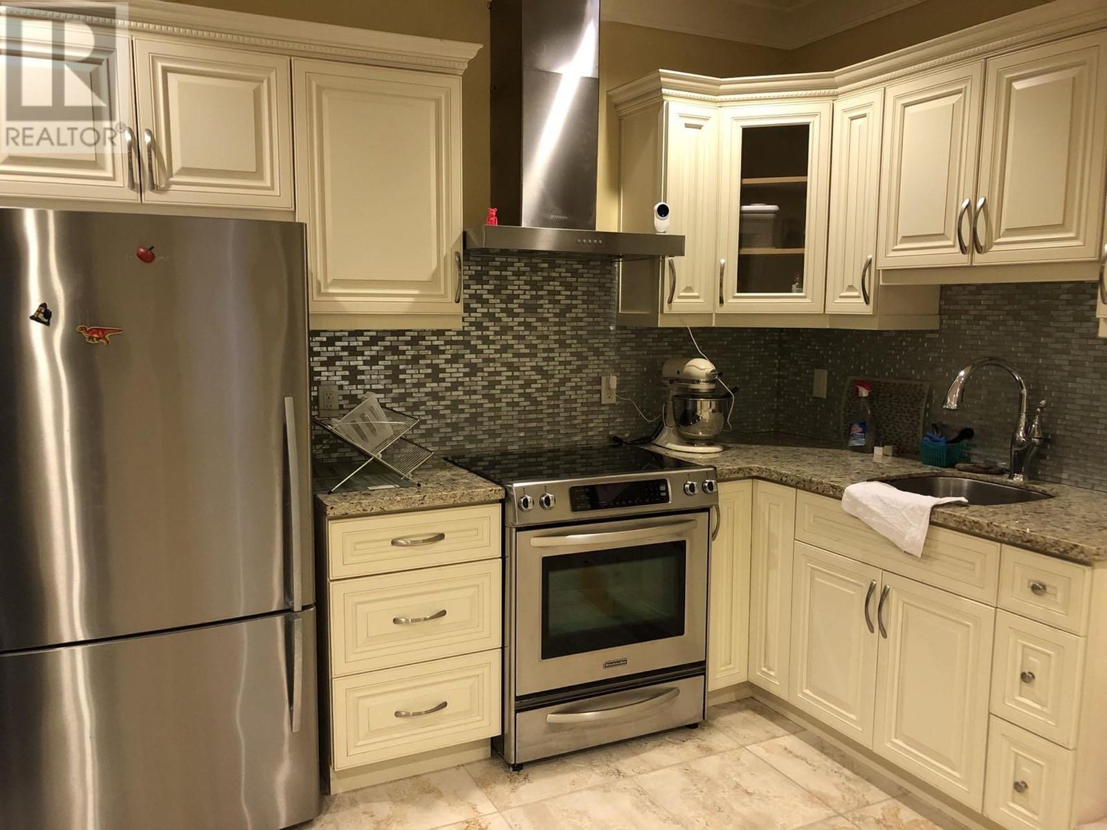 216x W 45 Avenue, Vancouver, British Columbia  V6M 2J1 - Photo 4 - R2967207