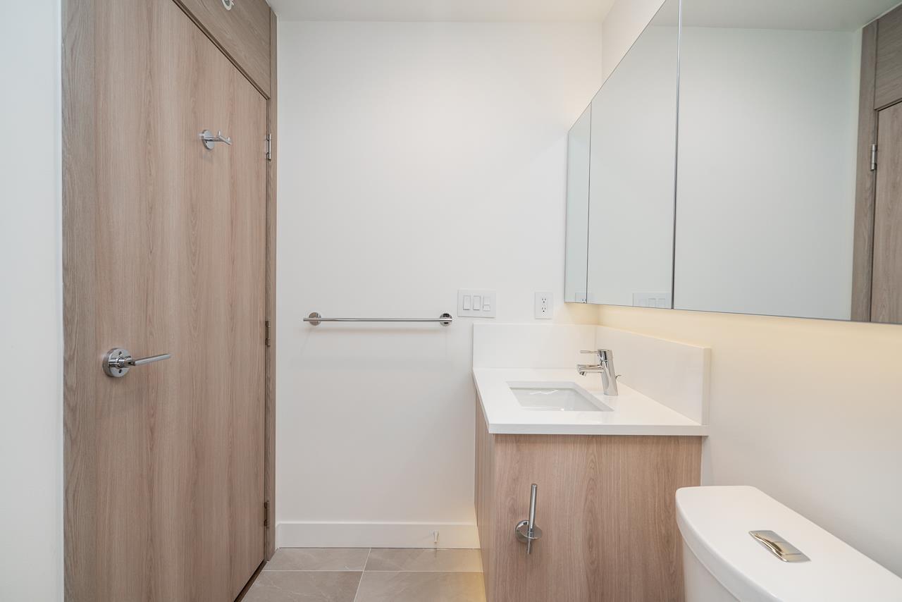 801 10750 135a Street, Surrey, British Columbia  V3T 0V4 - Photo 22 - R2962024