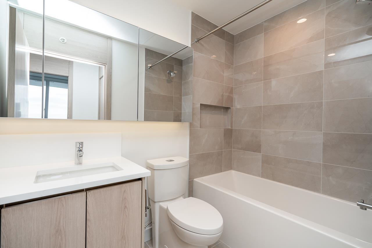 801 10750 135a Street, Surrey, British Columbia  V3T 0V4 - Photo 20 - R2962024