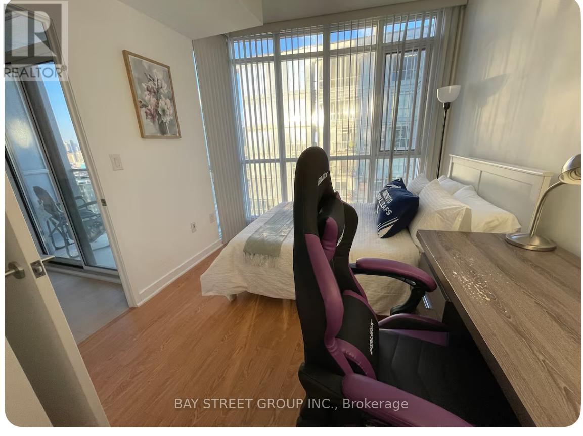 4303 - 21 Iceboat Terrace, Toronto, Ontario  M5V 4A9 - Photo 9 - C11975063