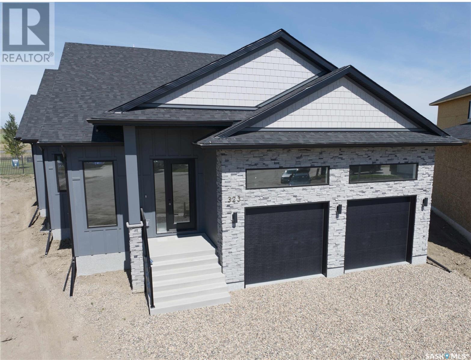 Property at 323 Woolf BAY image 1