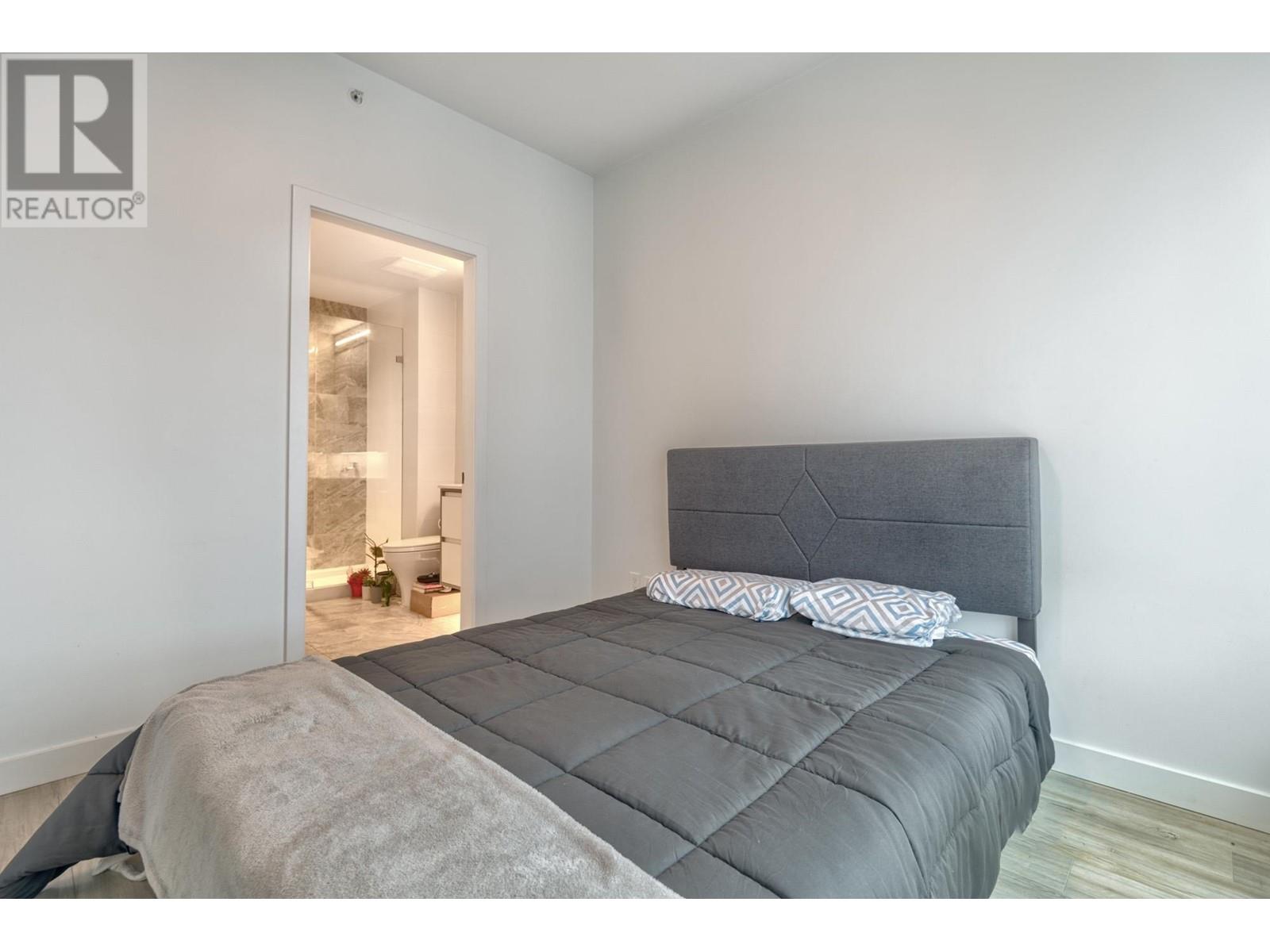Listing Picture 16 of 28 : 603 2288 ALPHA AVENUE, Burnaby / 本拿比 - 魯藝地產 Yvonne Lu Group - MLS Medallion Club Member