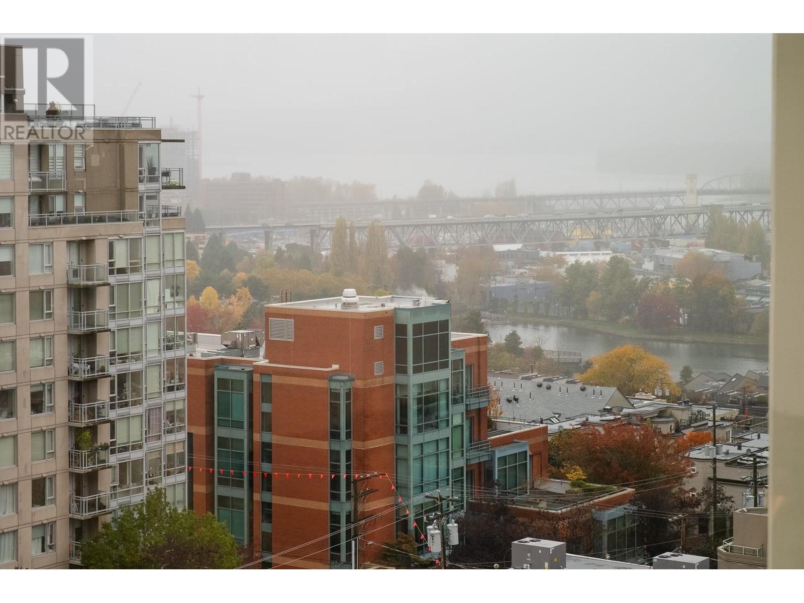 Listing Picture 12 of 20 : 1203 1068 W BROADWAY, Vancouver / 溫哥華 - 魯藝地產 Yvonne Lu Group - MLS Medallion Club Member