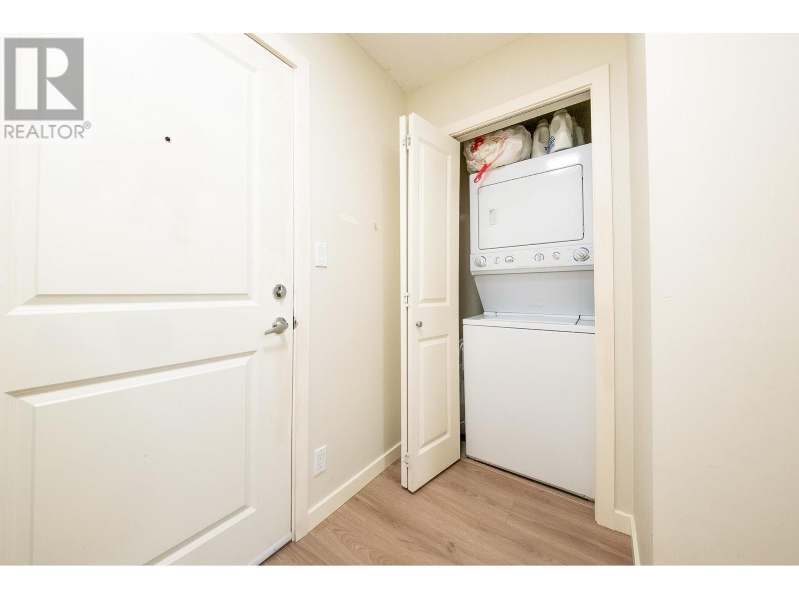 Listing Picture 9 of 20 : 1203 1068 W BROADWAY, Vancouver / 溫哥華 - 魯藝地產 Yvonne Lu Group - MLS Medallion Club Member