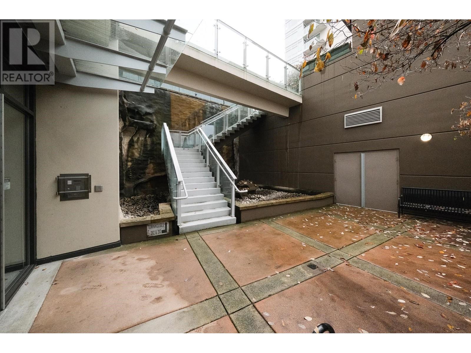 Listing Picture 19 of 20 : 1203 1068 W BROADWAY, Vancouver / 溫哥華 - 魯藝地產 Yvonne Lu Group - MLS Medallion Club Member