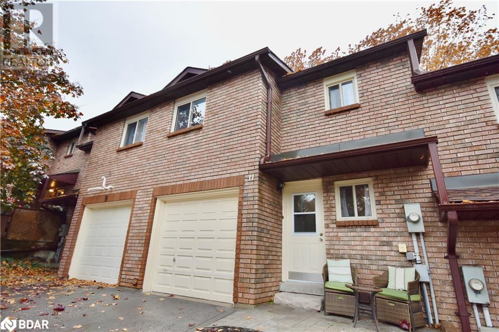 11 Pheasant Trail, Barrie, Ontario  L4N 6W4 - Photo 1 - 40695500