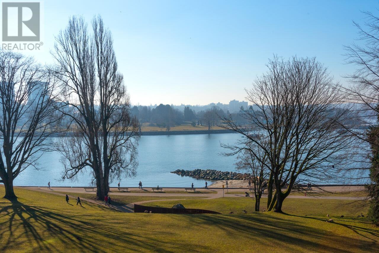 402 1419 BEACH AVENUE, Vancouver