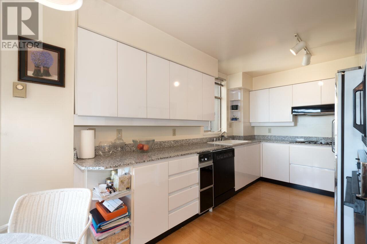 Listing Picture 19 of 40 : 402 1419 BEACH AVENUE, Vancouver / 溫哥華 - 魯藝地產 Yvonne Lu Group - MLS Medallion Club Member