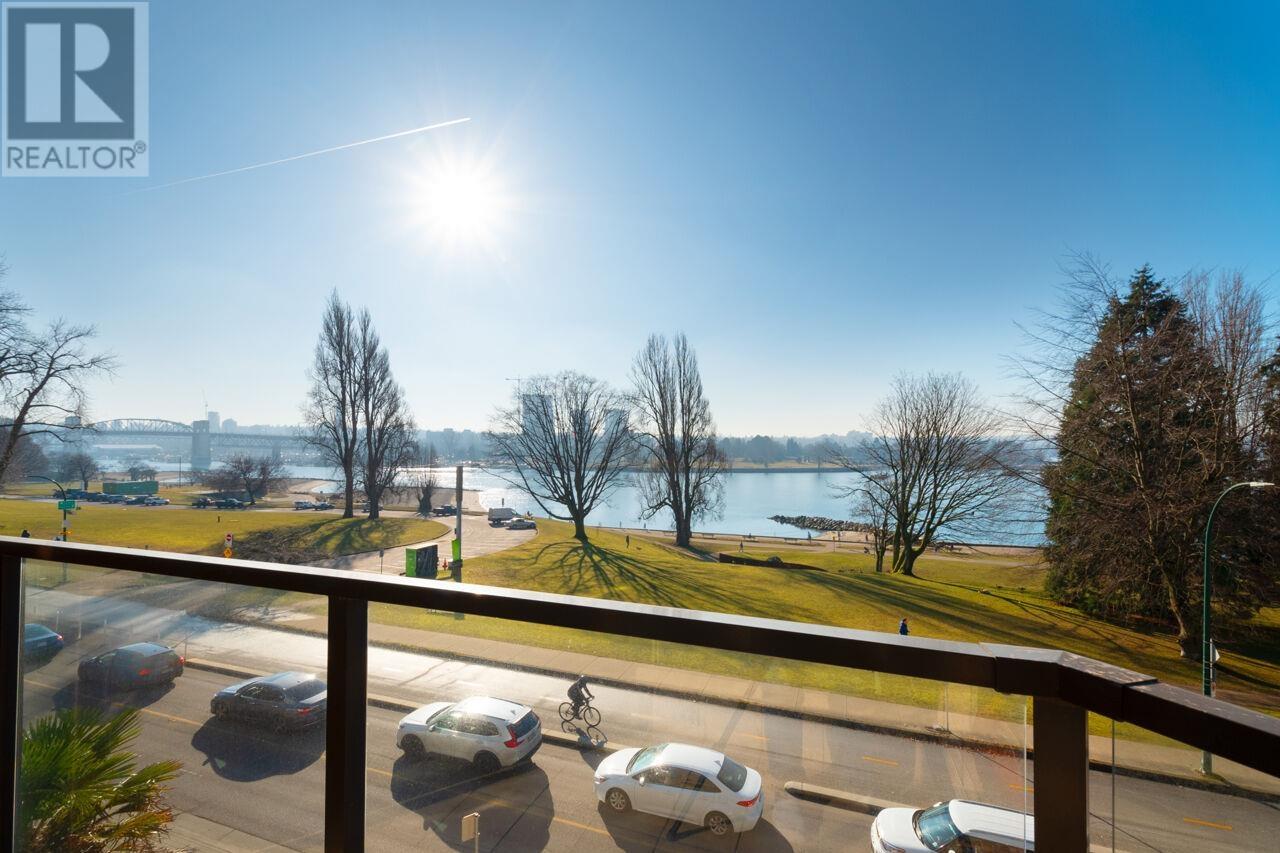 Listing Picture 6 of 40 : 402 1419 BEACH AVENUE, Vancouver / 溫哥華 - 魯藝地產 Yvonne Lu Group - MLS Medallion Club Member