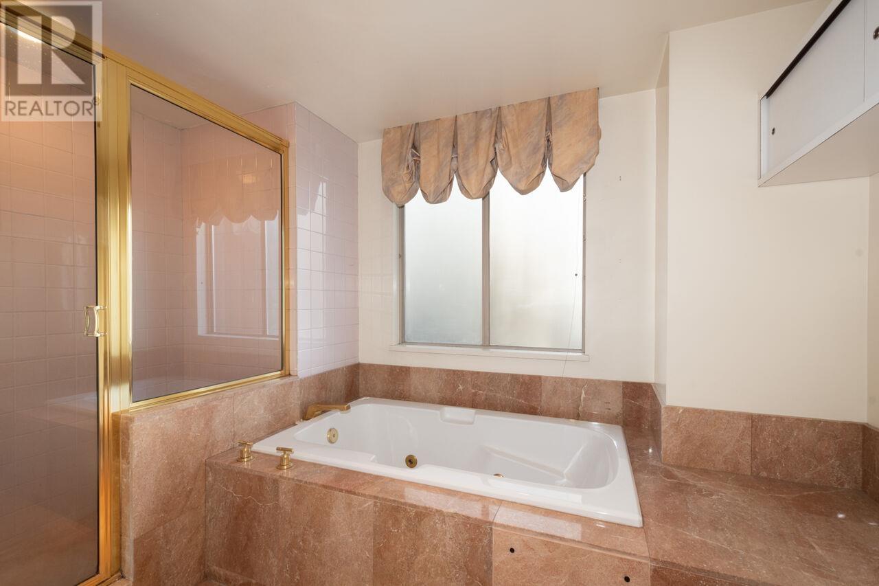 Listing Picture 28 of 40 : 402 1419 BEACH AVENUE, Vancouver / 溫哥華 - 魯藝地產 Yvonne Lu Group - MLS Medallion Club Member