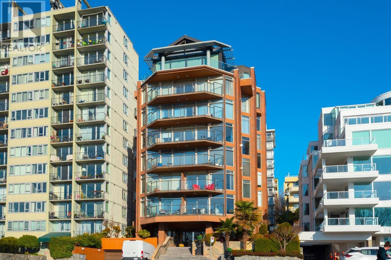 Listing Picture 2 of 40 : 402 1419 BEACH AVENUE, Vancouver / 溫哥華 - 魯藝地產 Yvonne Lu Group - MLS Medallion Club Member