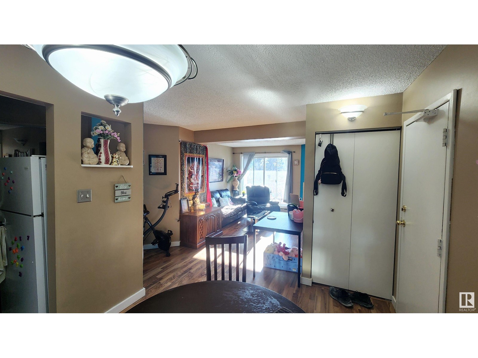 9042 Tudor Gl, St. Albert, Alberta  T8N 3V4 - Photo 4 - E4421823