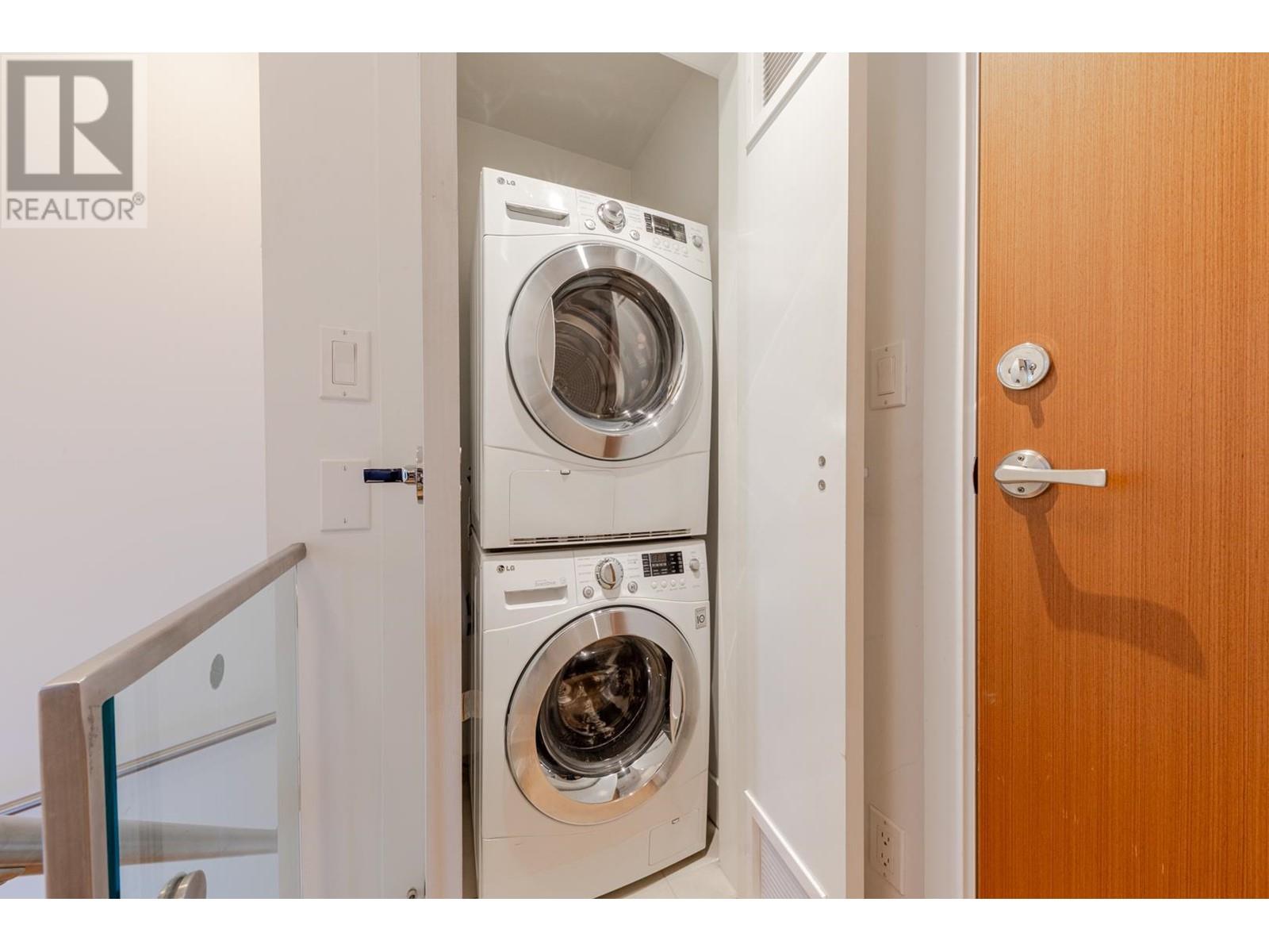 Listing Picture 33 of 37 : 236 W 1ST AVENUE, Vancouver / 溫哥華 - 魯藝地產 Yvonne Lu Group - MLS Medallion Club Member