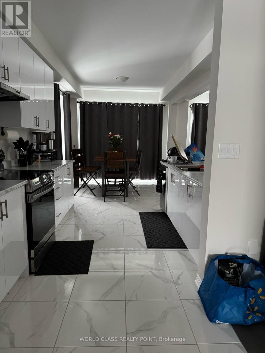 Property at 24 ROCHESTER DRIVE image 5