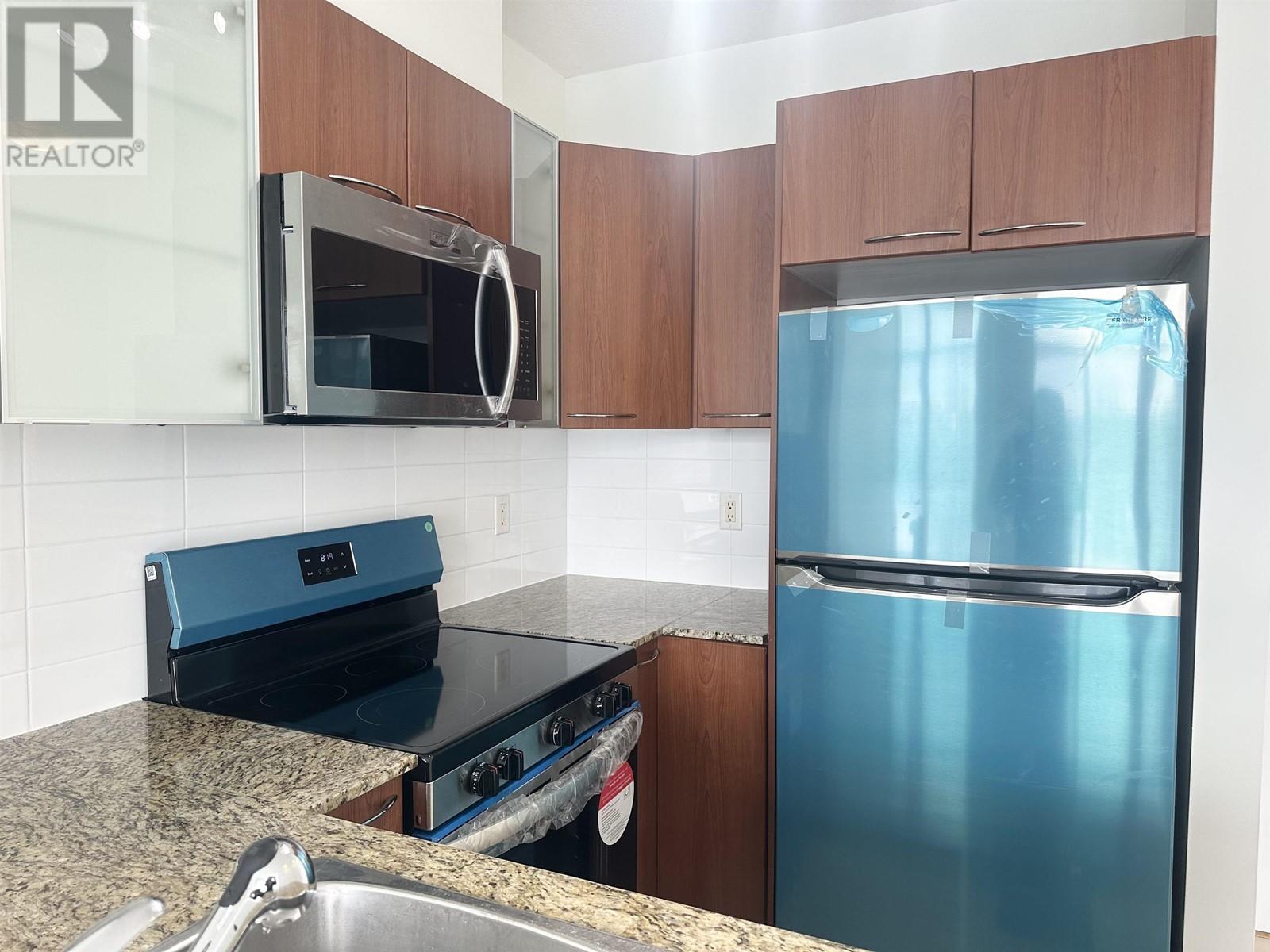 Listing Picture 13 of 40 : 653 1483 E KING EDWARD AVENUE, Vancouver / 溫哥華 - 魯藝地產 Yvonne Lu Group - MLS Medallion Club Member