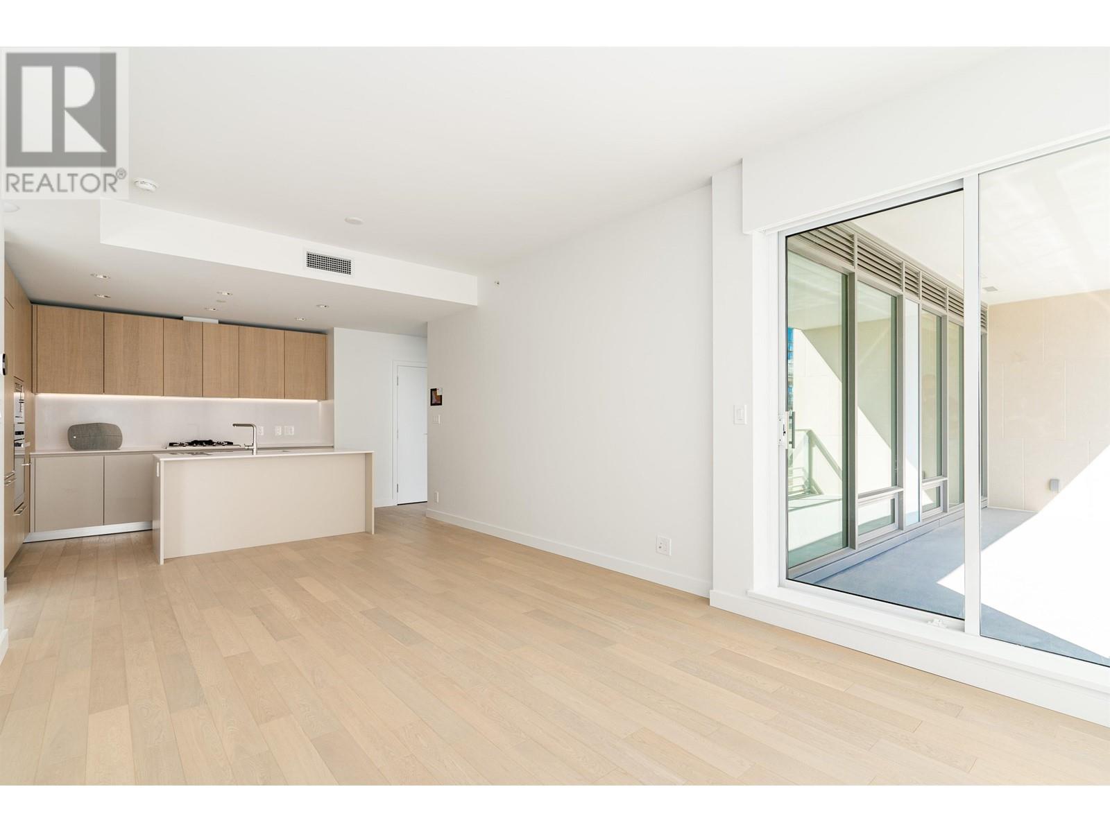 Listing Picture 7 of 21 : 713 6688 PEARSON WAY, Richmond / 烈治文 - 魯藝地產 Yvonne Lu Group - MLS Medallion Club Member