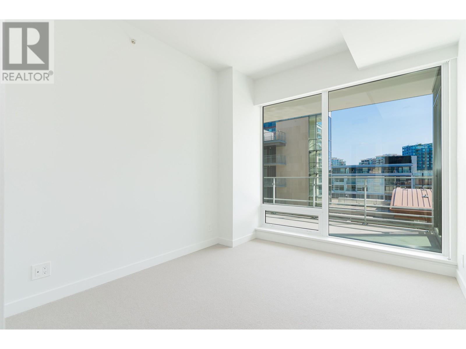 Listing Picture 14 of 21 : 713 6688 PEARSON WAY, Richmond / 烈治文 - 魯藝地產 Yvonne Lu Group - MLS Medallion Club Member