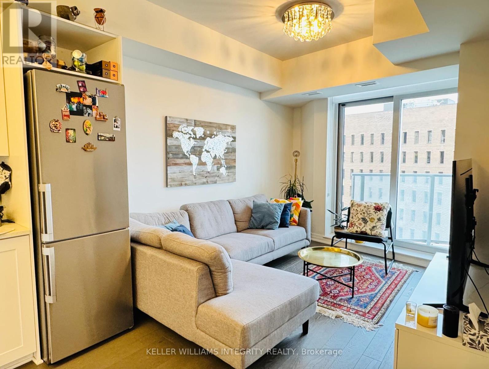 Property at 908 - 805 CARLING AVENUE image 5
