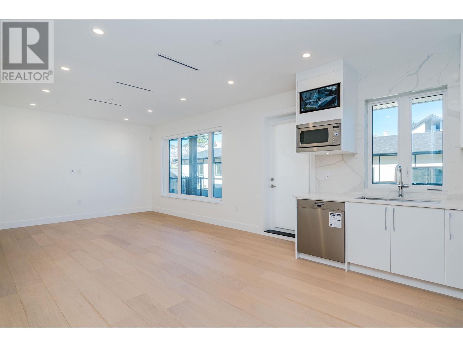 8190 Cartier Street, Vancouver, British Columbia  V6P 4T5 - Photo 9 - R2965938