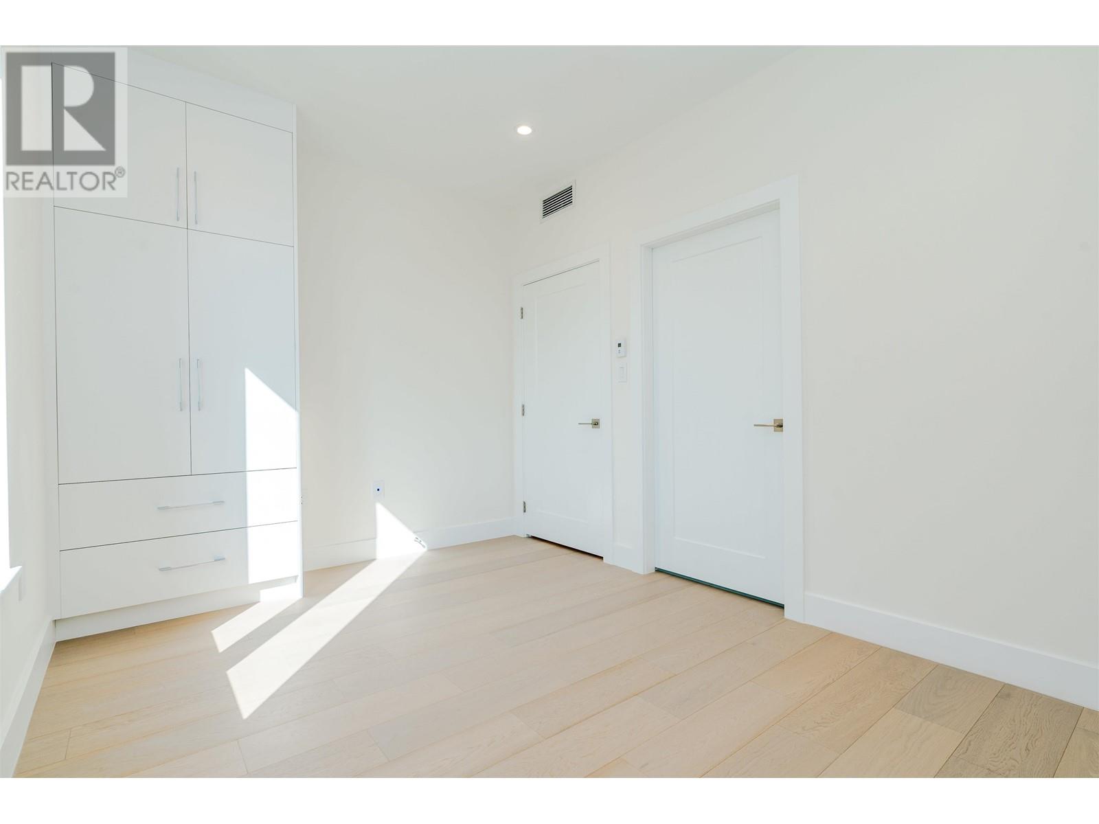 8192 Cartier Street, Vancouver, British Columbia  V6P 4T5 - Photo 25 - R2965939