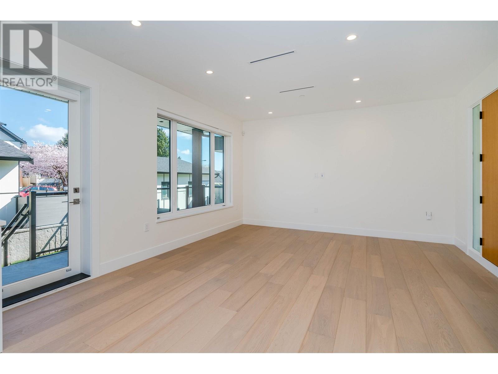 Property at 8182 CARTIER STREET image 4