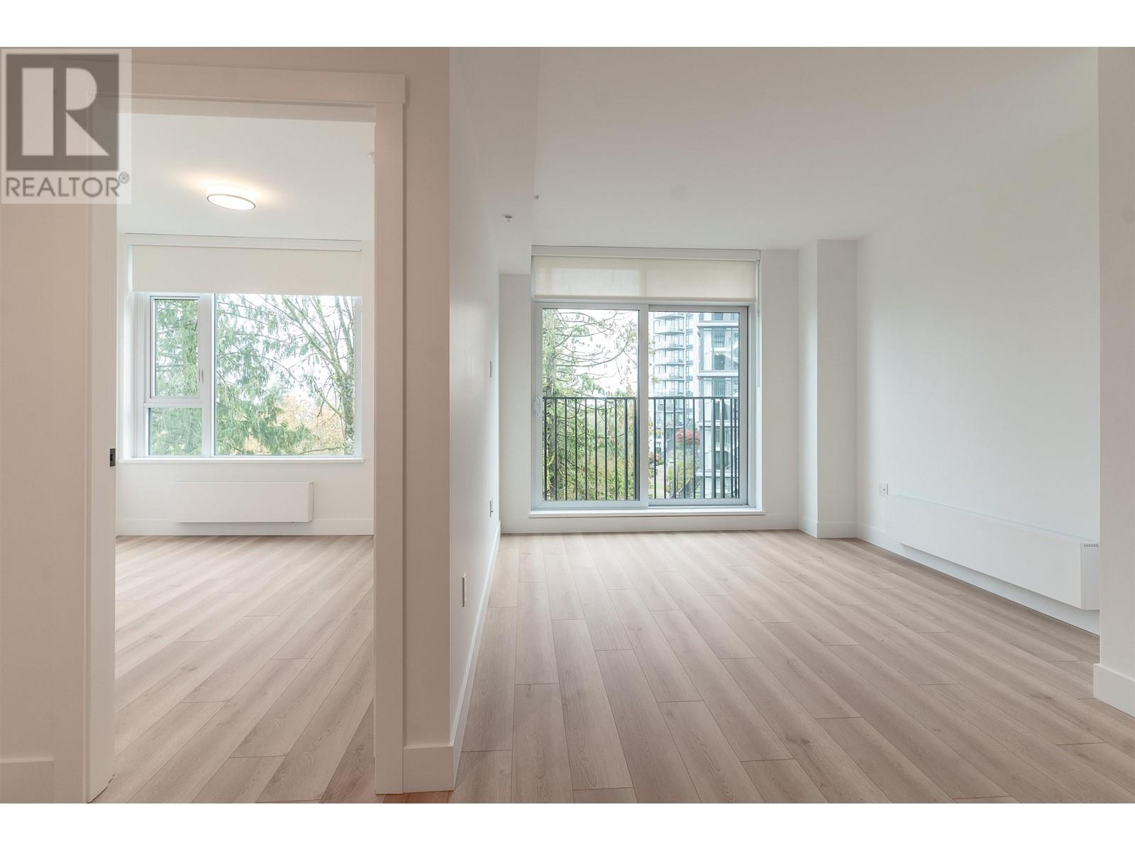 Listing Picture 11 of 28 : 405 8750 UNIVERSITY CRESCENT, Burnaby / 本拿比 - 魯藝地產 Yvonne Lu Group - MLS Medallion Club Member