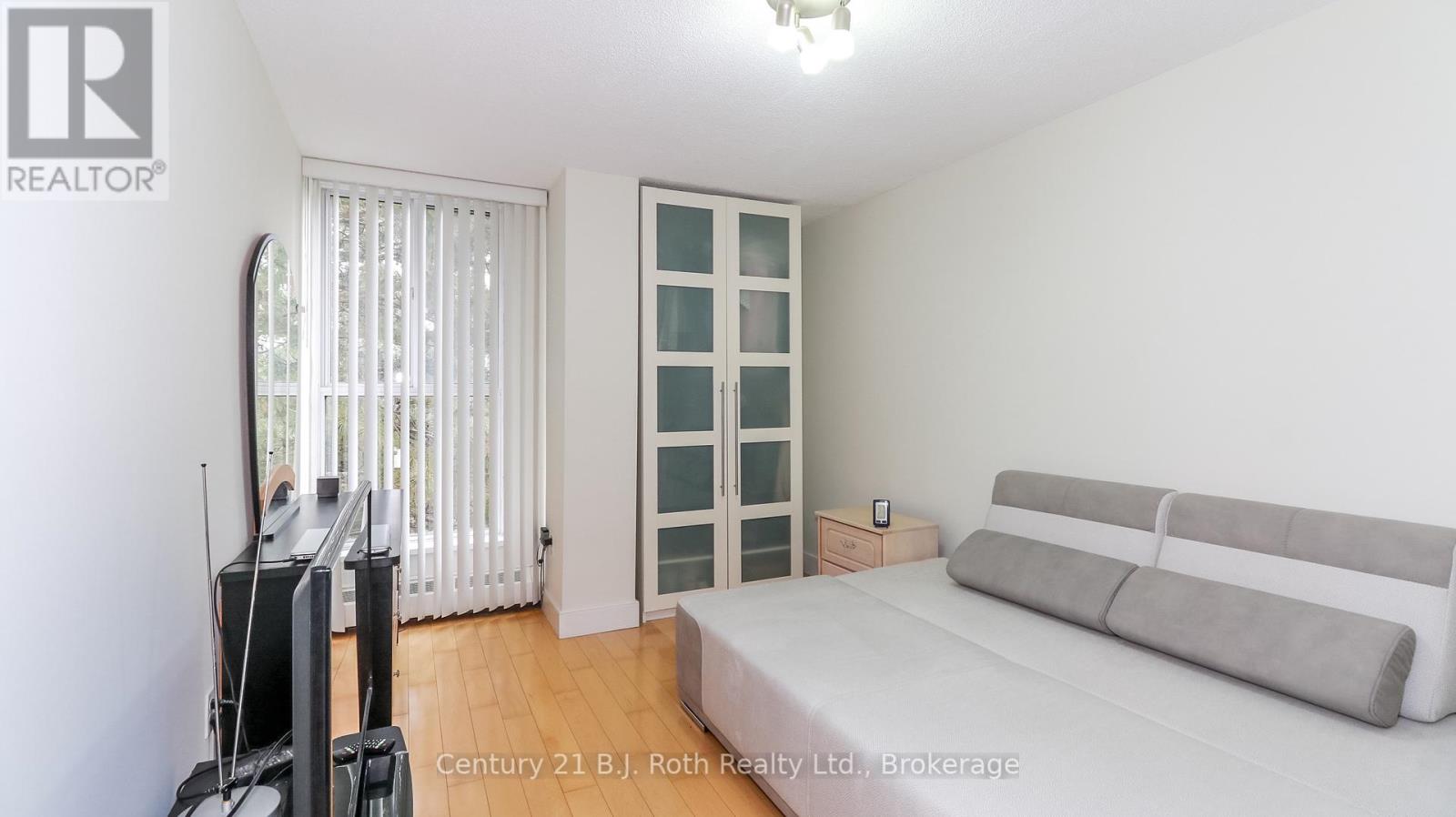 412 - 420 Mill Road W, Toronto, Ontario M9C 1Z1 - Photo 10 - W11975160